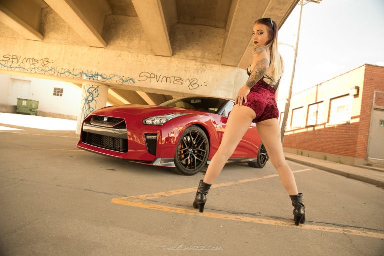 Sunflower and the R35 GTR!