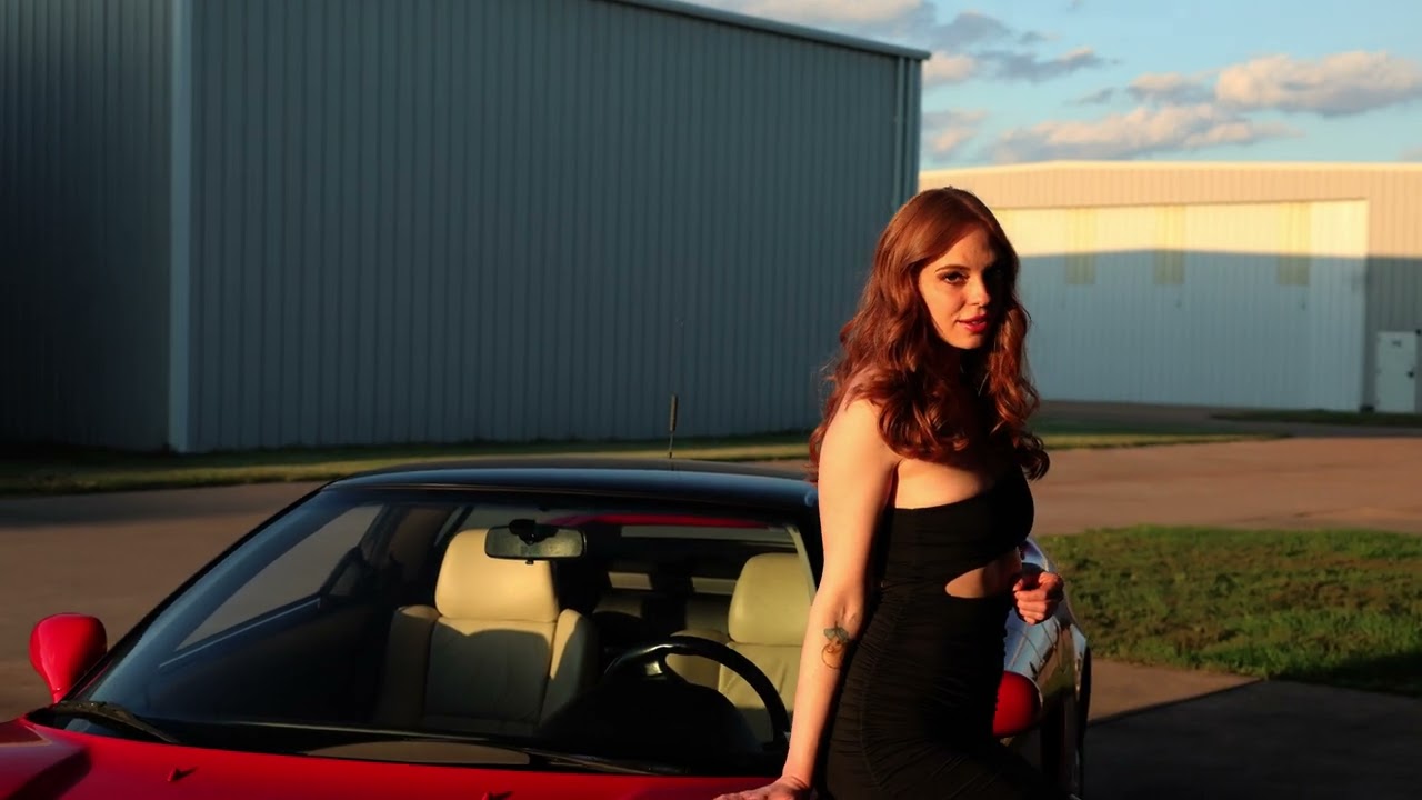 TheChazz.com - Leona and the NSX & Aircraft
